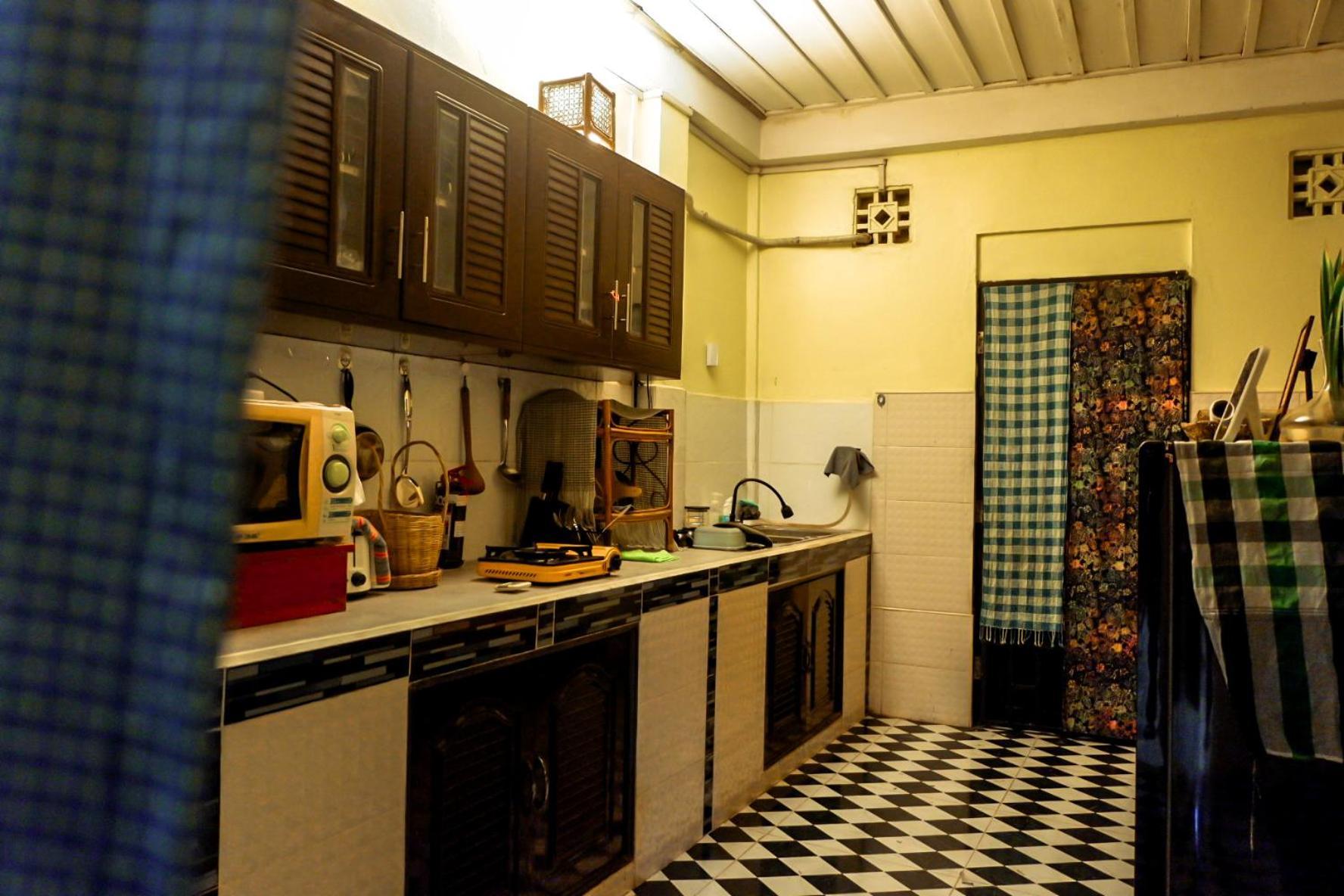 Non Pakse Hostel & Coffee House ภายนอก รูปภาพ