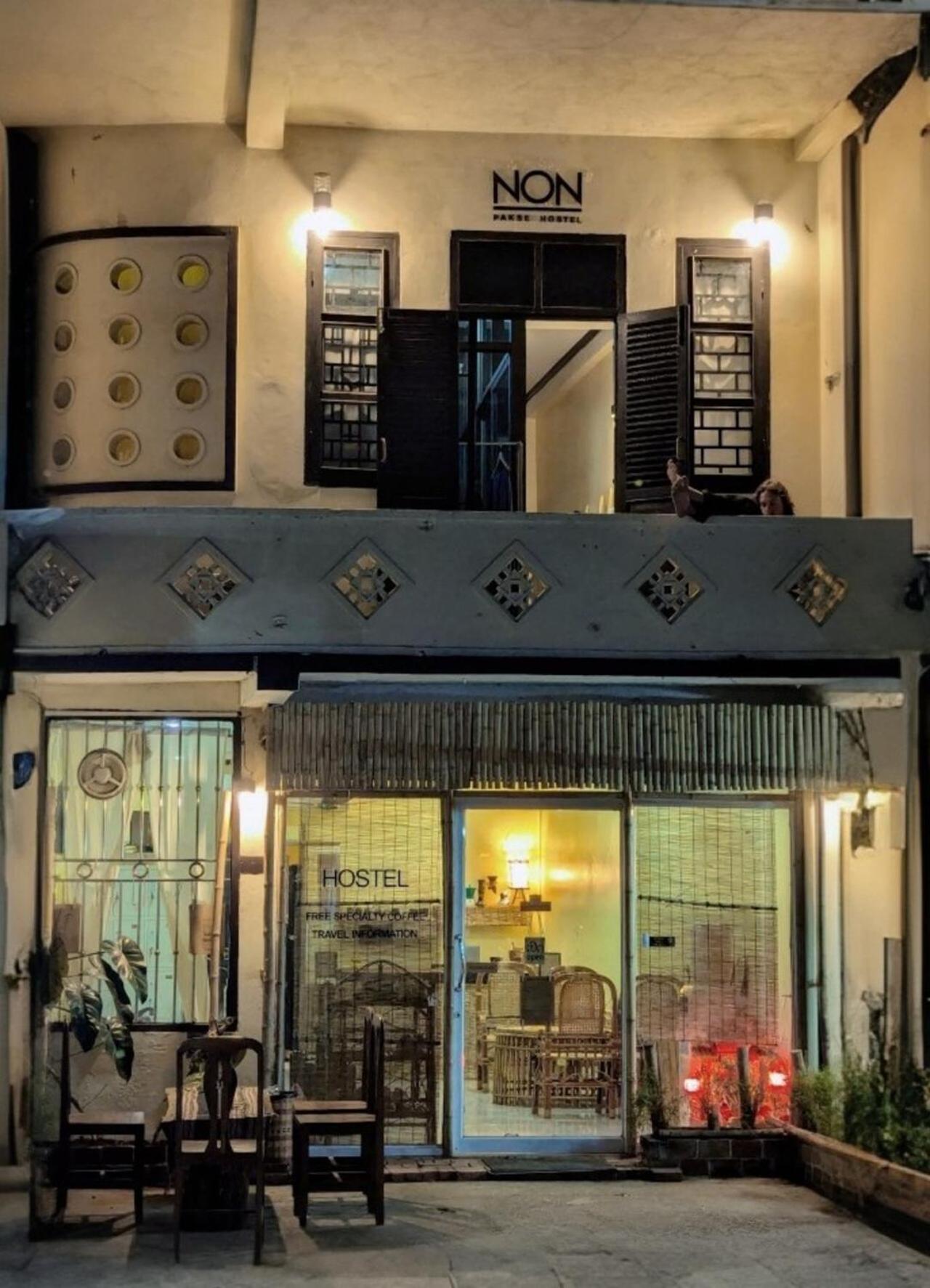 Non Pakse Hostel & Coffee House ภายนอก รูปภาพ