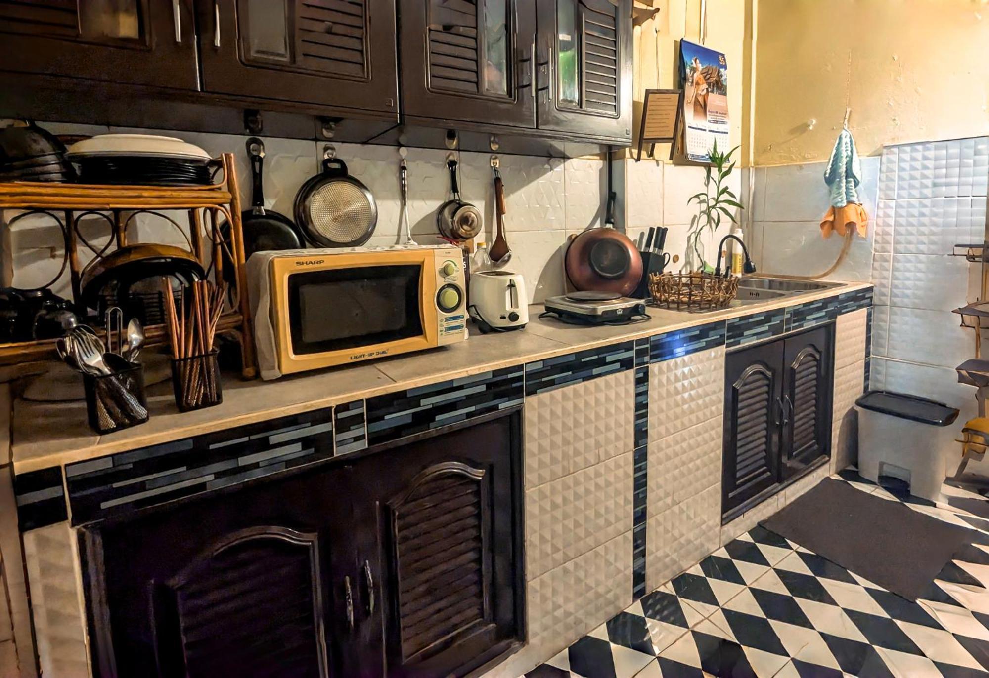 Non Pakse Hostel & Coffee House ภายนอก รูปภาพ